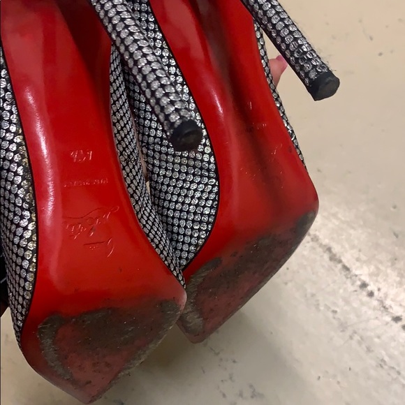Black and silver Louboutin Heels - Picture 4 of 5